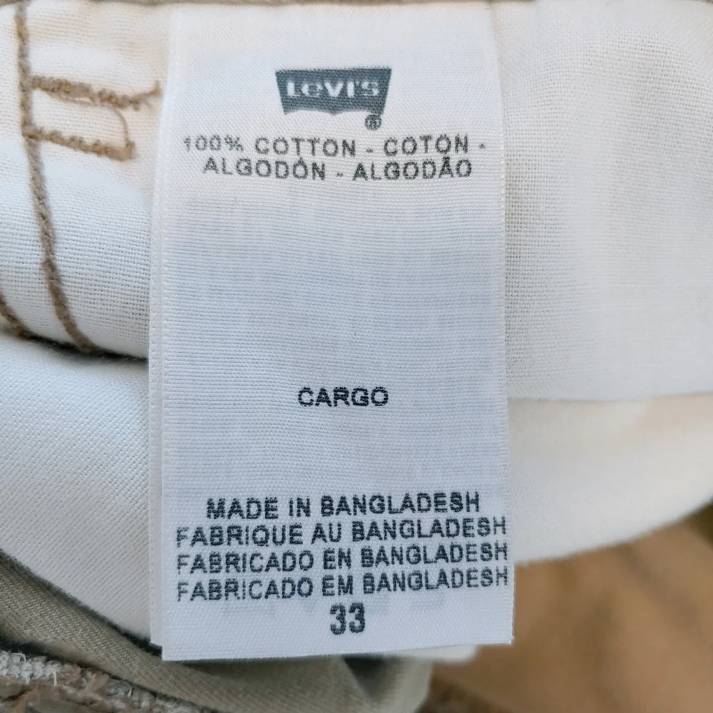 Levi's Men's Light Brown Cargo Shorts Sz 33 Casual Outdoors Hiking Camping